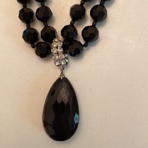 Vintage costume jewlery, beautiful black faceted necklace with rhinestones.